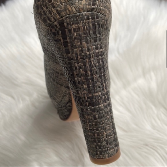 ⚜️New CHANEL Beautiful Tweed Cap Toe Platform Shoes Pumps 39.5 Authenticated - Picture 6 of 16